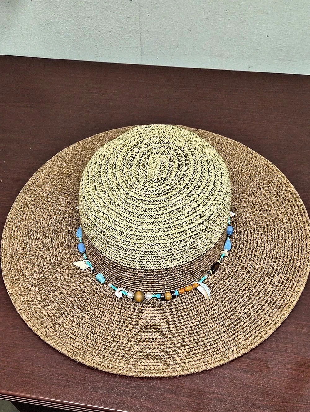 Kallina Wide Brim Beaded Hat in Brown & Tan Like New
